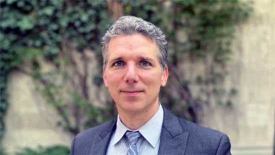 Dan Turner headshot