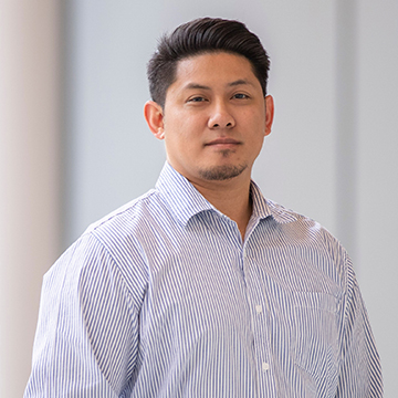 headshot of Eric Villamiel