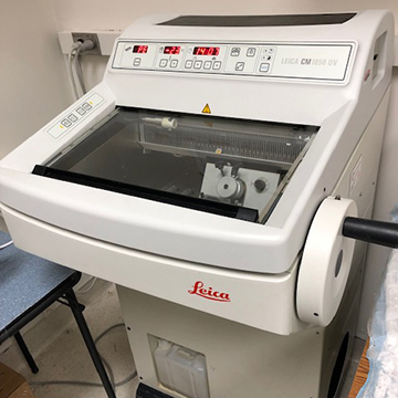 Leica CM1850UV Cryostat