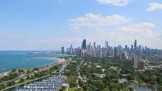 The downtown Chicago skyline next to Lake Michigan