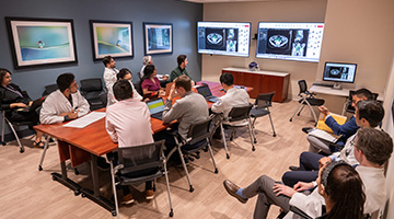 doctors investigating a case study 